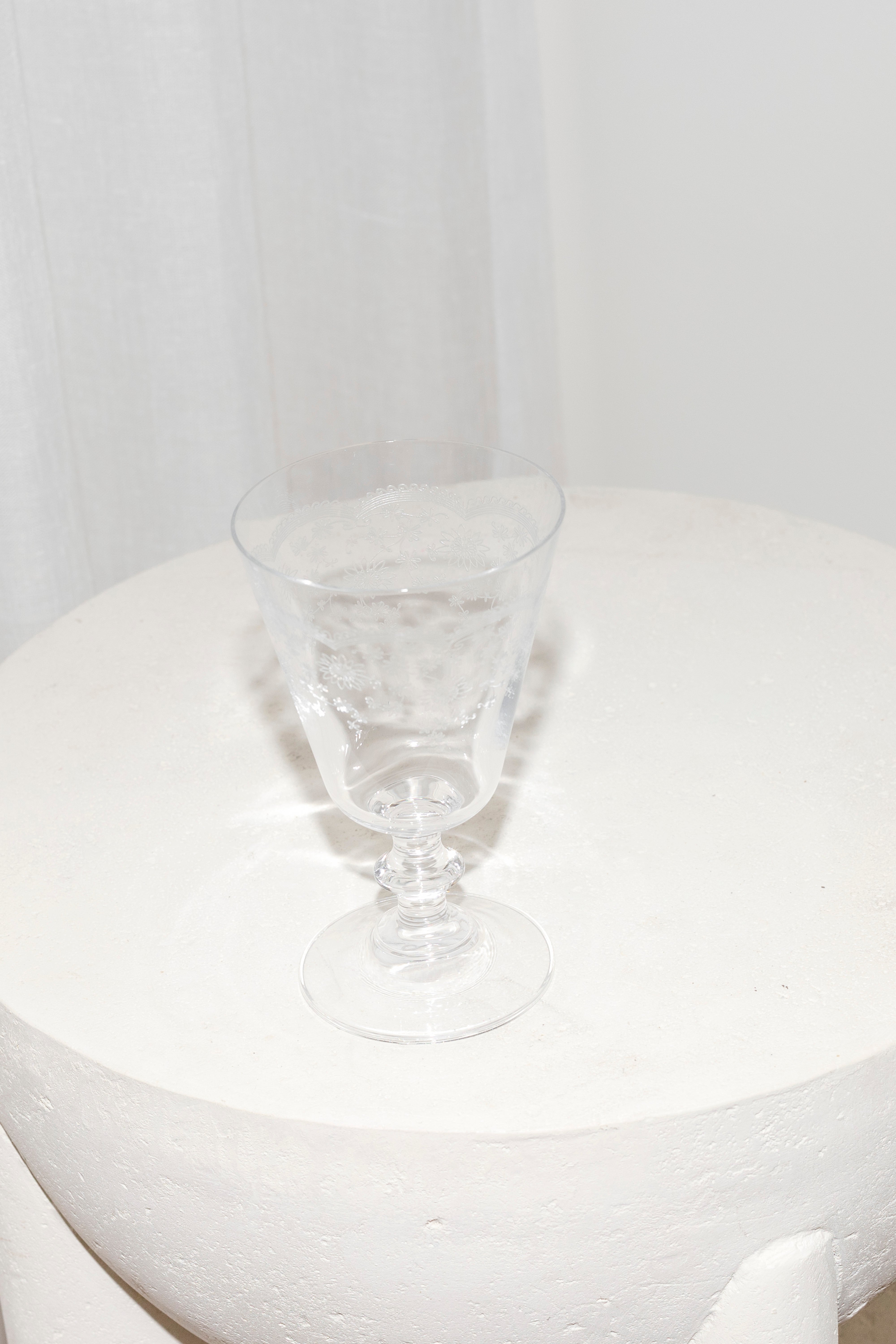 Etched Floral Wine Glass | Set of 4