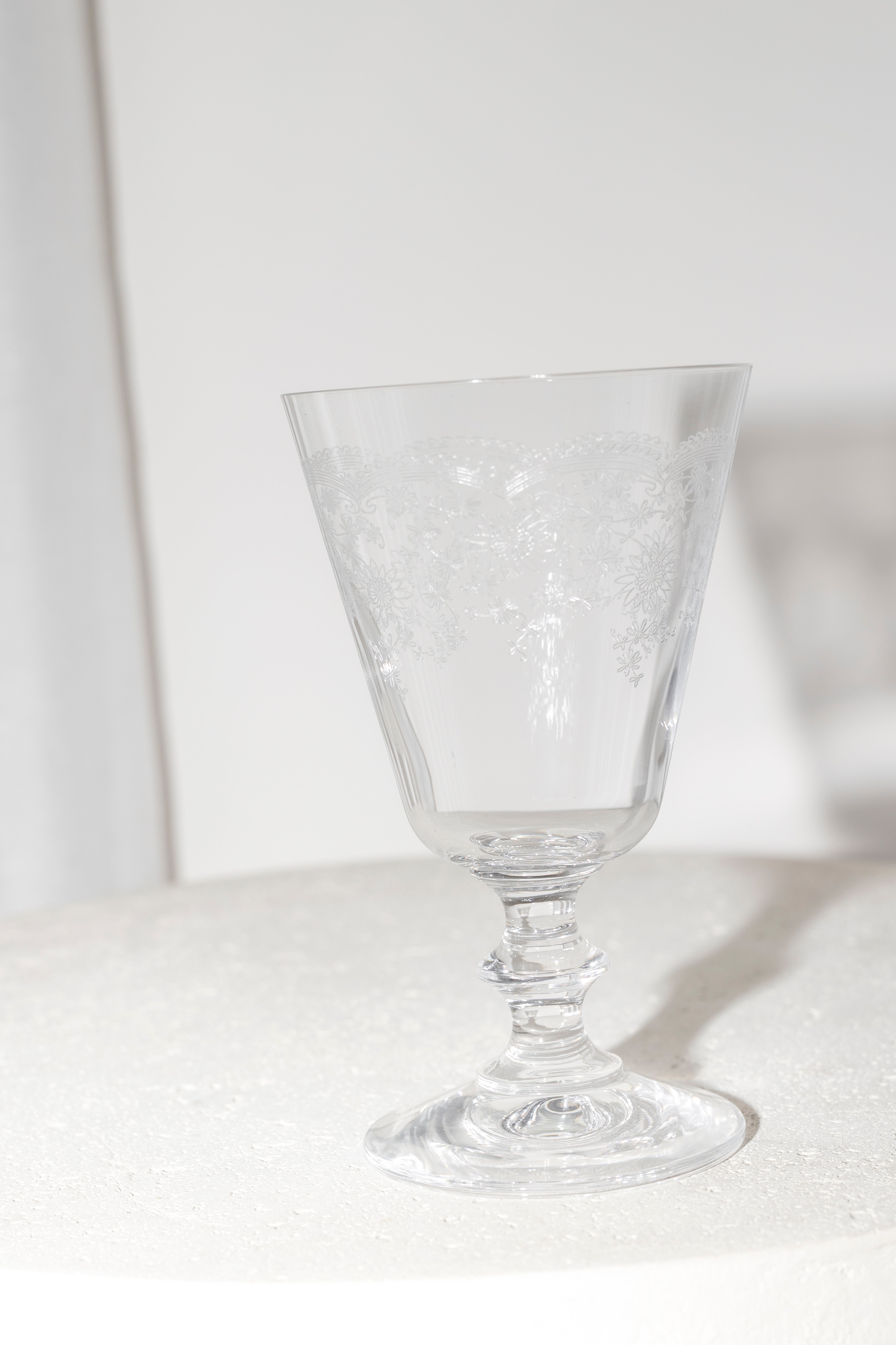 Etched Floral Wine Glass | Set of 4