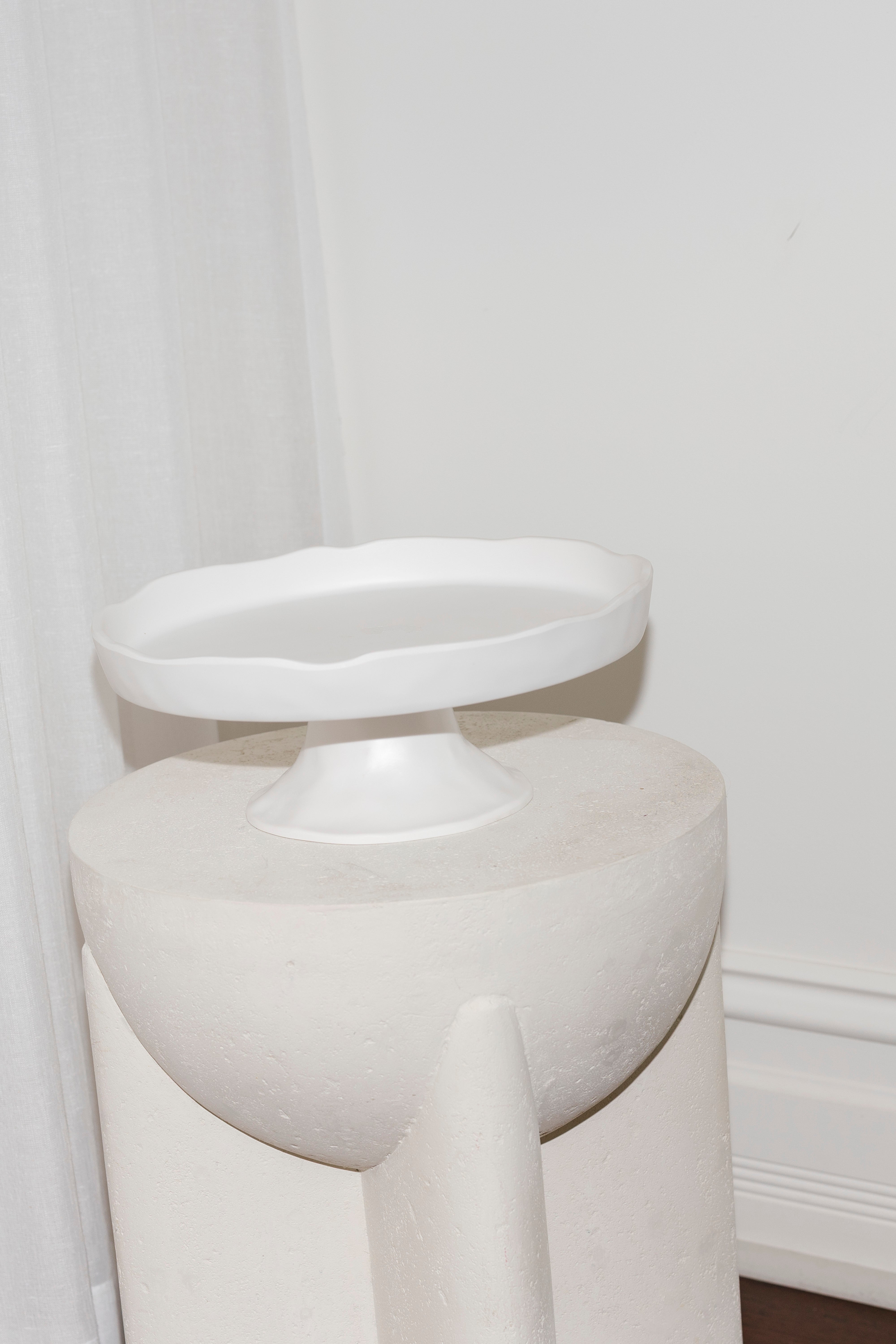 Nube Pedestal Cake Stand