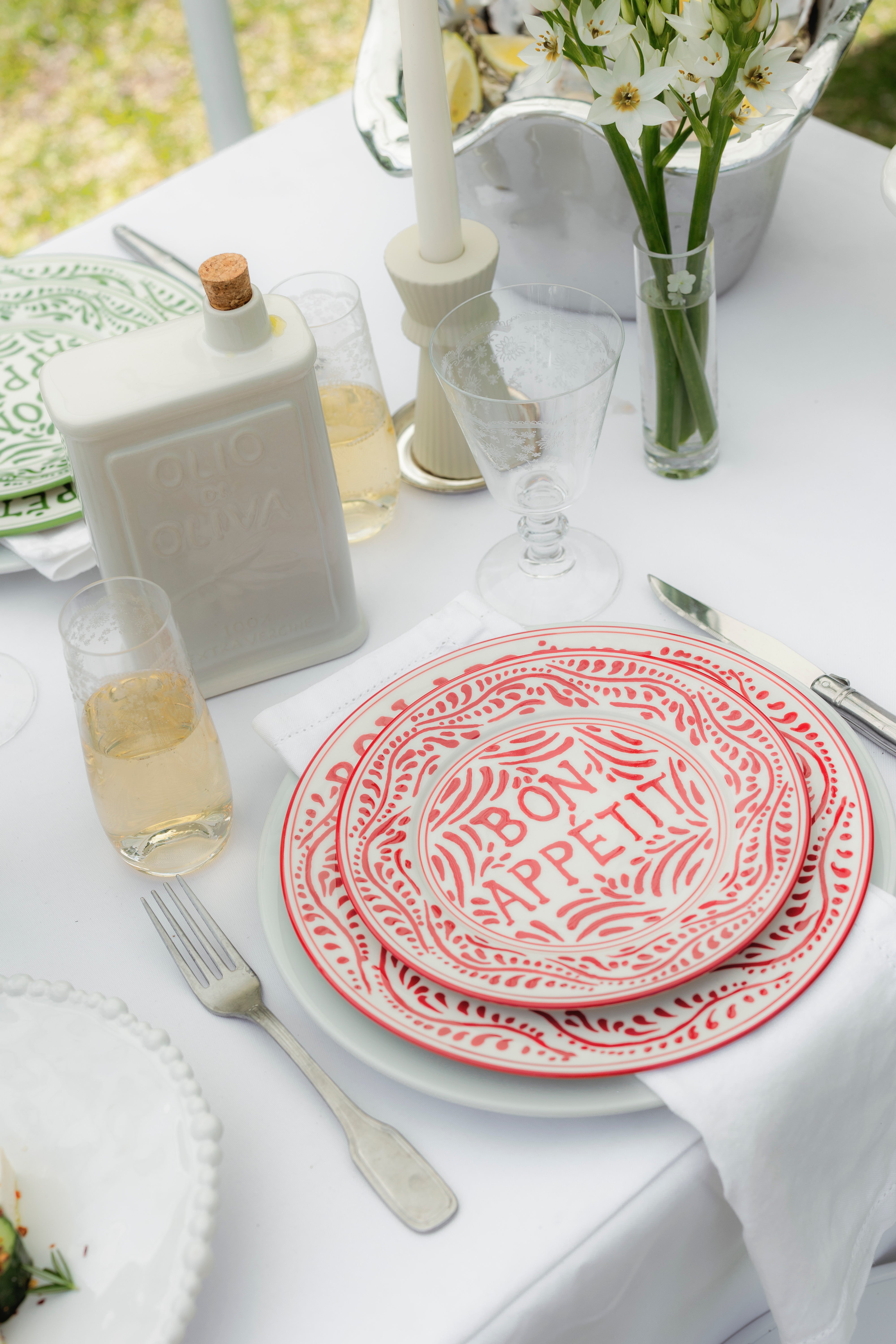 Red Bon Appetit Dinner Plate