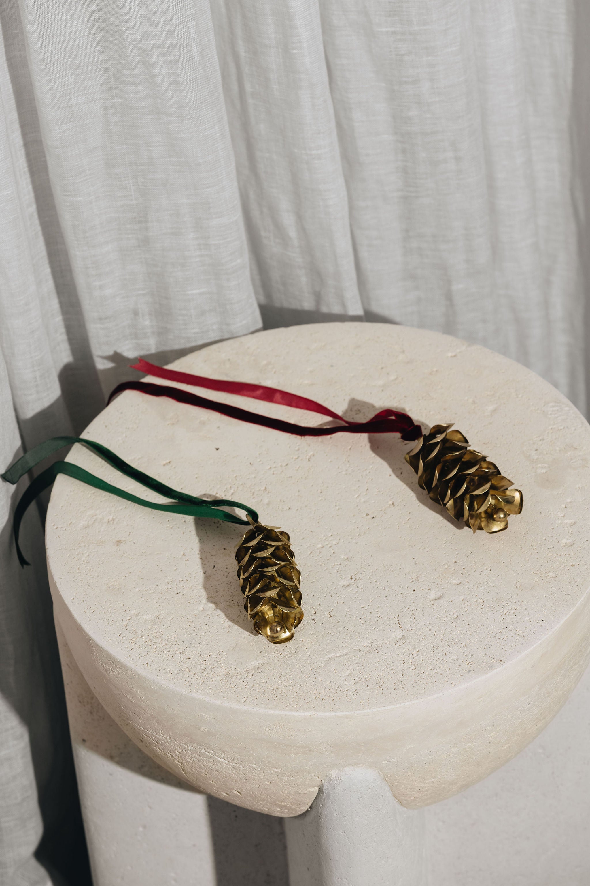 Hanging Pinecone Long Gold